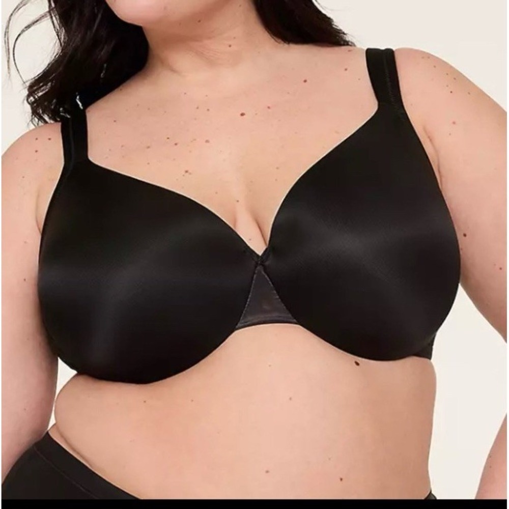 Cacique NWT‎ Lightly Lined Full Coverage Underwire Bra in Satin Black 42J